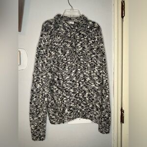 Woolrich  women's 1/4 zip size Sweater Size medium